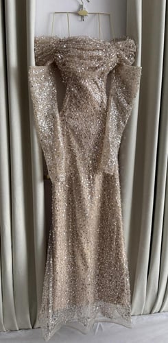 فستان سهره اوف شولدر لون ذهبي