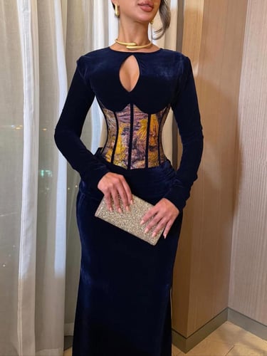 فستان كحلي مخمل ناعم