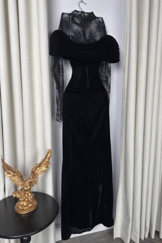 فستان سهرة أوف شولدر لون اسود