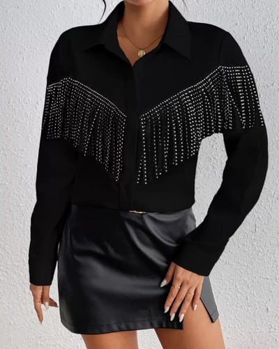 قميص نسائي مطرز بأكمام طويلة