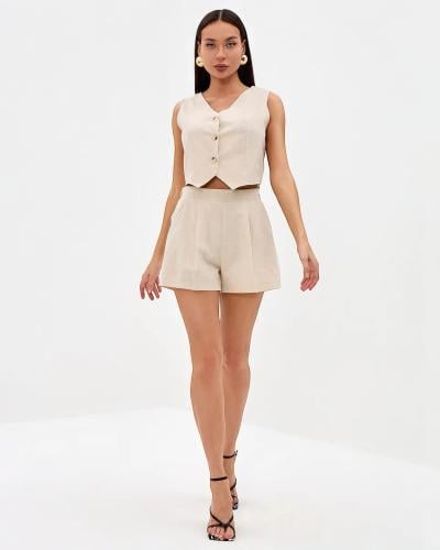 طقم نسائي صيفي قطعتين بلون بيج بأزرار أمامية – فيس...