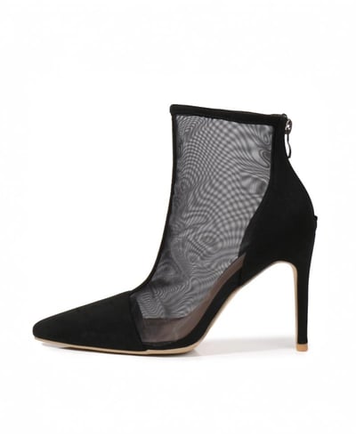 حذاء نسائي بكعب رفيع ومقدمة مدببة