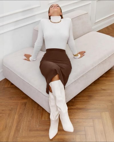 تنورة نسائية محبوكة بخصر مرتفع