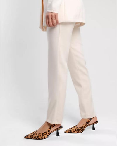 حذاء نسائي بكعب عالي مدبب بطبعة جلد النمر