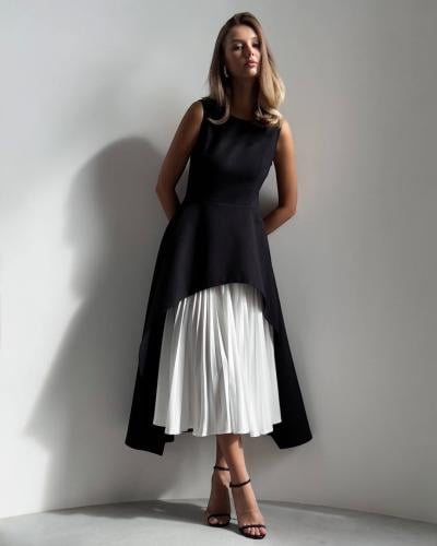 فستان سهرة بتصميم أنيق برقبة دائرية