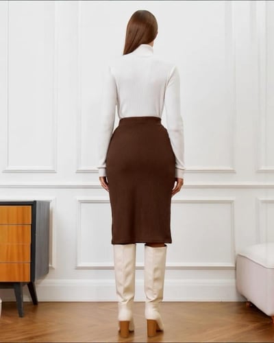 تنورة نسائية محبوكة بخصر مرتفع