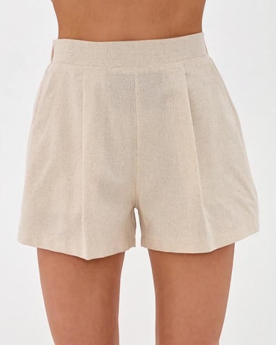 طقم نسائي صيفي قطعتين بلون بيج بأزرار أمامية – فيس...