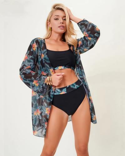 طقم سباحة نسائي بثلاث قطع مع كيمونو شفاف بطبعة زهو...