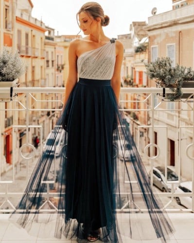 فستان سهرة تل بكتف مكشوف