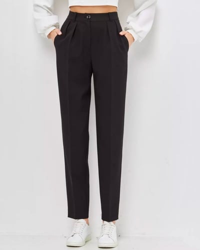 بنطال نسائي عالي الخصر بجيوب مائلة