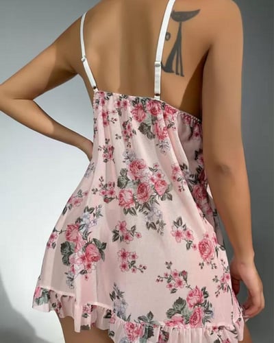 فستان نوم وردي بنقشة الزهور والدانتيل