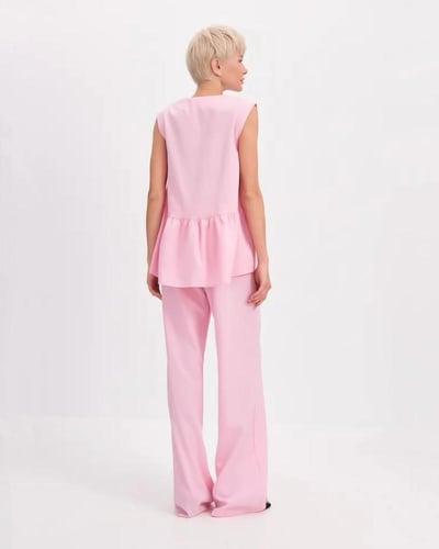 طقم بنطال وتوب واسع بدون أكمام بلون وردي ناعم