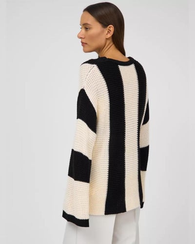 سترة نسائية ثنائية الألوان بنمط مخطط