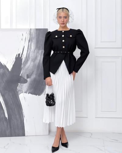 طقم نسائي بلوزة بأزرار أمامية معدنية وتنورة طويلة...