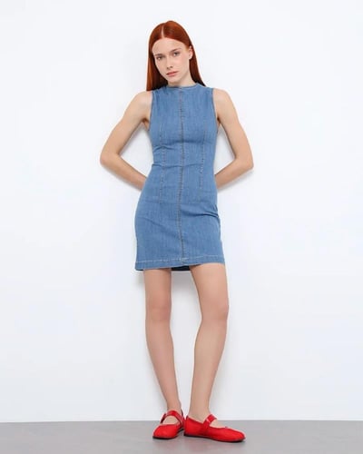 حذاء نسائي مسطح بنقشة شبكية وحزام إبزيم