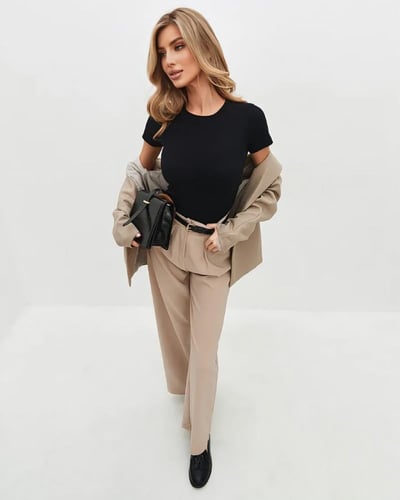 تي شيرت نسائي كاجوال بأكمام قصيرة ورقبة دائرية - أ...