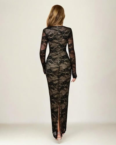 فستان سهرة مثير من الدانتيل وبأكمام طويلة