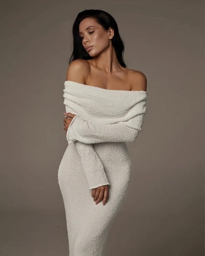 فستان ماكسي أوف شولدر كريمي أنيق
