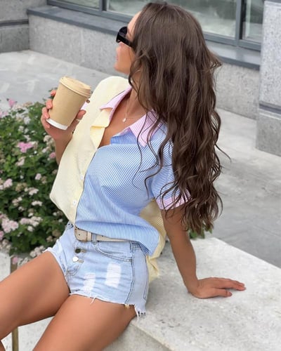 قميص نسائي كاجوال بنمط مخطط وبأكمام قصيرة