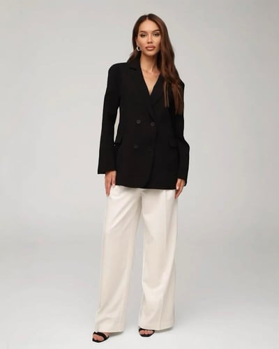 جاكيت بليزر بأزرار أمامية وأكمام طويلة