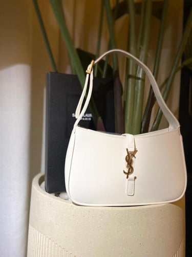 شنطة سان لوران أبيض - Saint Laurent leather handba...