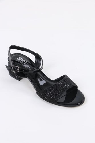 صندل نسائي مزخرف من حجر لؤلؤ