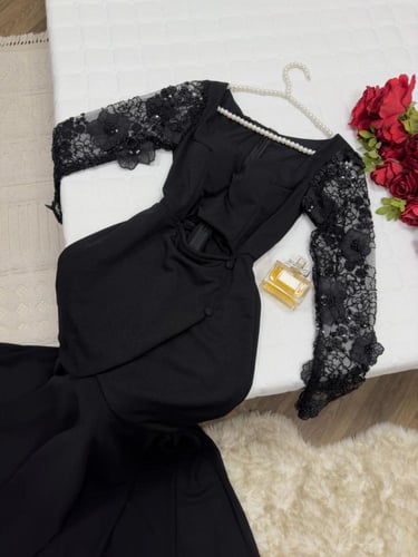 فستان لكره كريب على كم كلفه سهره أسفل الفستان شيفو...