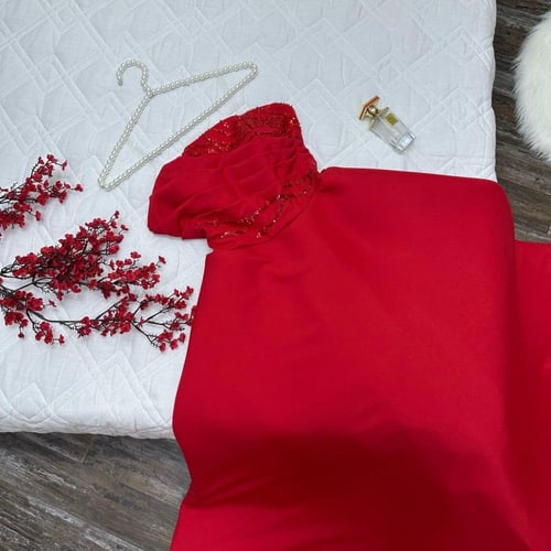 فستان سهرة احمر تفته مطفي كلوش