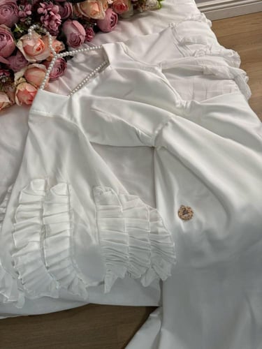 فستان سهرة أوف وايت تفته مطفي بأكمام شيفون