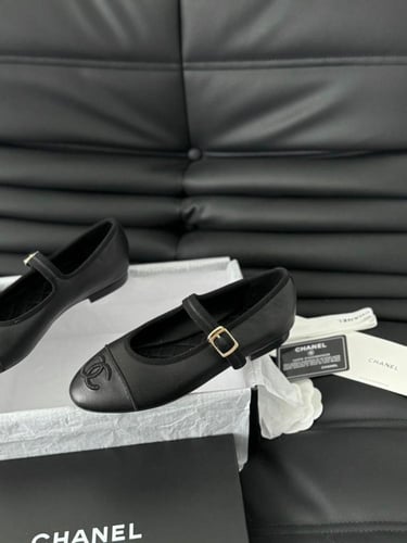Mary janes leather ballet flats