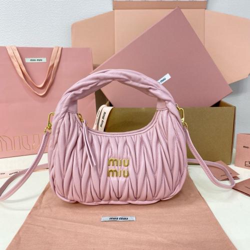 Wander matelassé nappa leather hobo bag