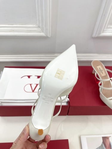 ROCKSTUD WISPY CALFSKIN MULE 60MM