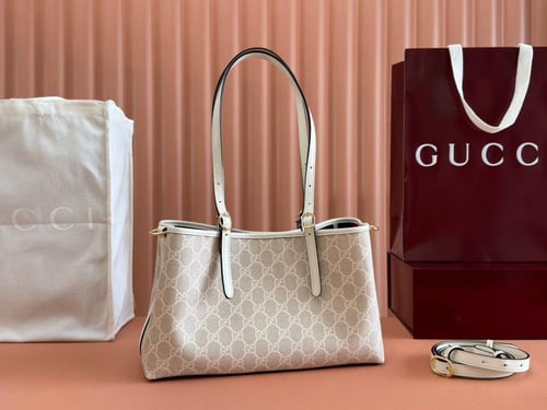 GG EMBLEM SMALL TOTE BAG