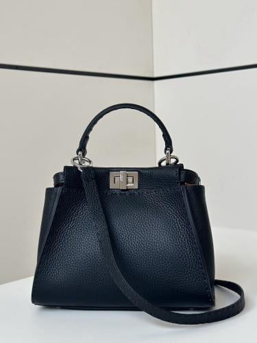 Peekaboo Mini Selleria