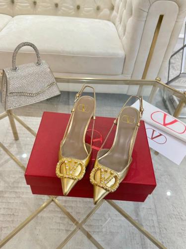 VLOGO SIGNATURE SLINGBACK PUMP IN LAMINATED NAPPA...