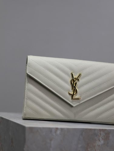 CASSANDRE CHAIN WALLET IN MATELASSÉ LEATHER