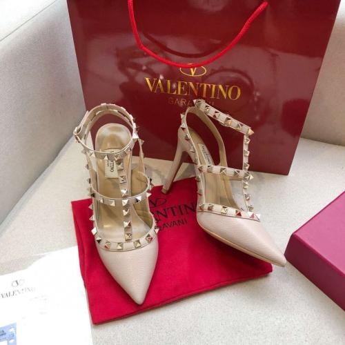 ROCKSTUD CAGED PUMP