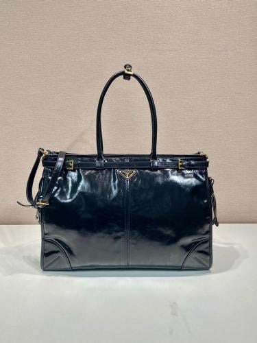 Extra large leather handbag