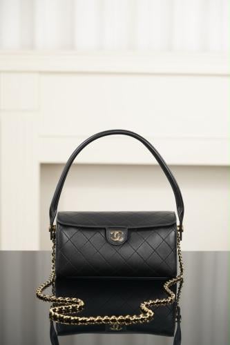 CLUTCH WITH CHAIN