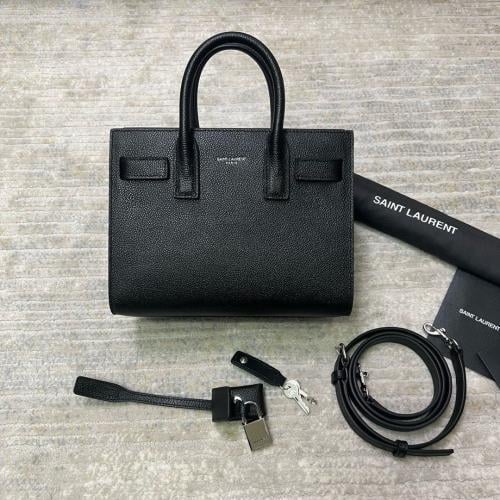 SAC DE JOUR NANO IN GRAINED LEATHER