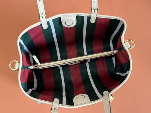 GG EMBLEM SMALL TOTE BAG