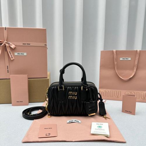 Arcadie matelassé nappa leather bag