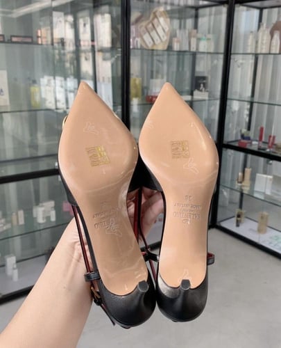 VLOGO SIGNATURE CALFSKIN SLINGBACK PUMP