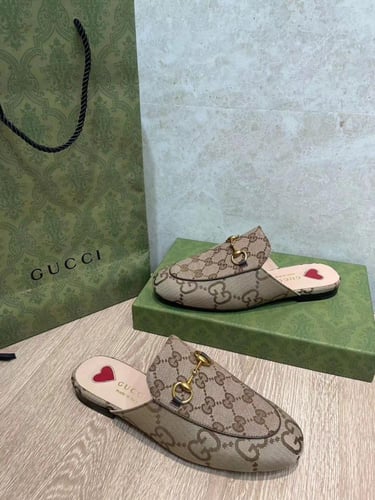 WOMEN'S PRINCETOWN SLIPPER