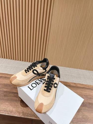 Flow Runner in nylon and suede