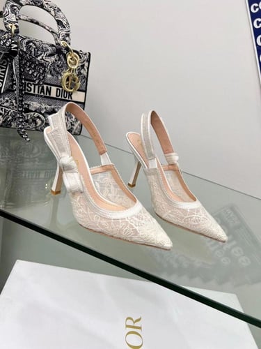 J'Adior Slingback Pump