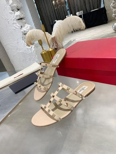 ROCKSTUD FLAT SLIDE SANDAL