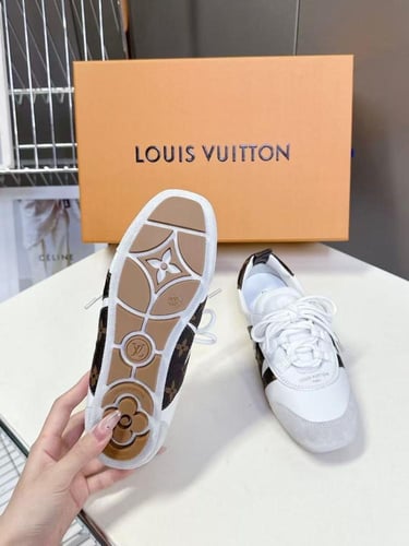 LV Sneakerina