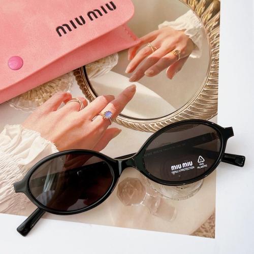 Miu Regard sunglasses