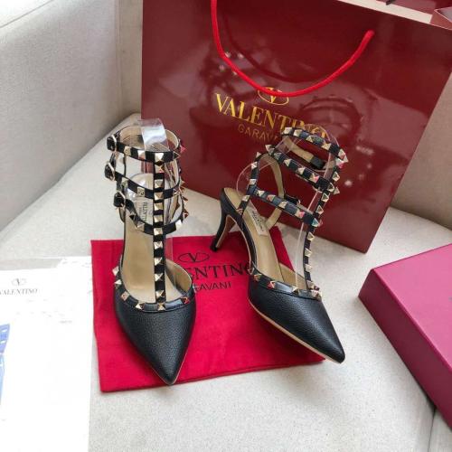 ROCKSTUD CAGED PUMP